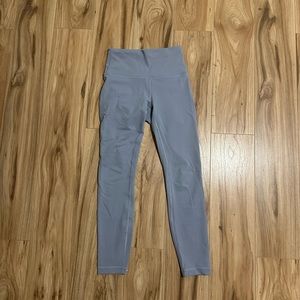 Blue lululemon wonder train (25”)